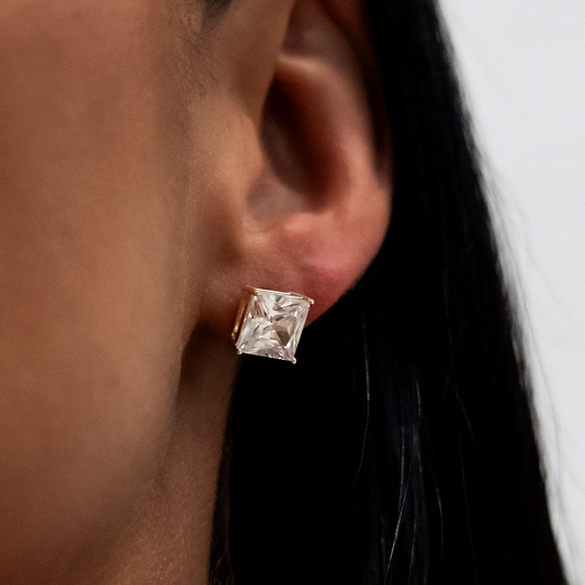 8mm Princess Cut Diamond Stud Earrings in Yellow Gold