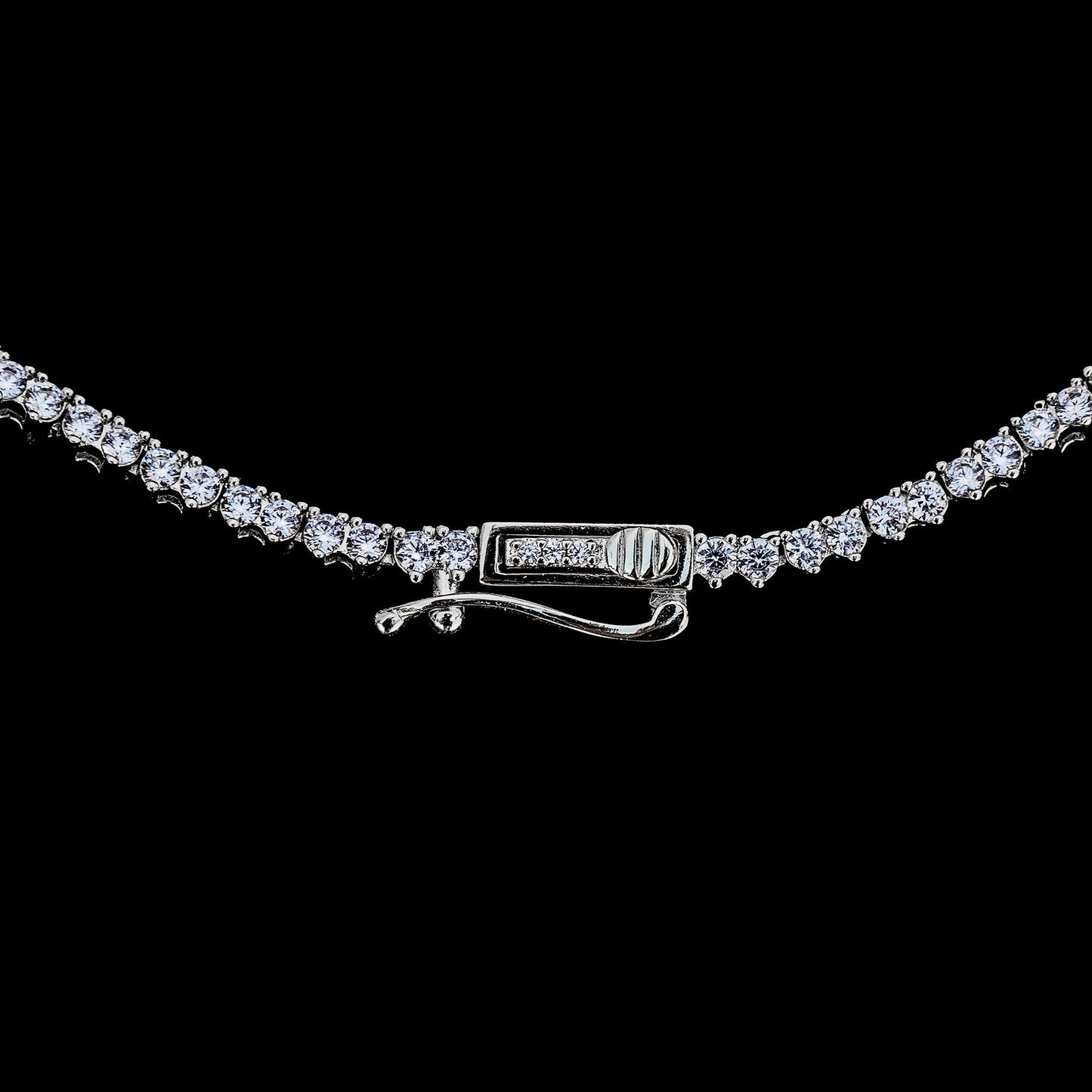 3 Prong Tennis Necklace in White Gold -2mm
